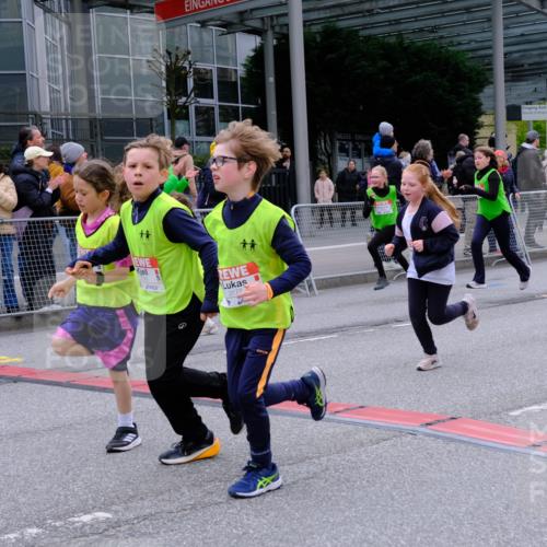 25.04.2026 - Das Zehntel Tim E. http://msf.ph/oto/9570242 25.04.2026 09:01:17 Ziel 1101, 1109, 1114, 1203, 1205, 1753, 1861, 1863, 1871, 1891, 1910, 1930, 2201, 2214, 2250, 2256, 2257, 2369, 2533, 2572, 2661, 2872, 3021, 3171, 3177, 3199, 3333, 3334, 3477, 3490, 3513, 3542, 3543, 3729, 3790 meine-sportfotos.de