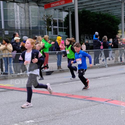 25.04.2026 - Das Zehntel Tim E. http://msf.ph/oto/9570246 25.04.2026 09:01:18 Ziel 1101, 1109, 1114, 1203, 1205, 1753, 1861, 1863, 1871, 1891, 1910, 1930, 1941, 1979, 1983, 2201, 2214, 2250, 2256, 2257, 2369, 2533, 2572, 2661, 2841, 2849, 2872, 2888, 2939, 3021, 3171, 3177, 3199, 3333, 3334, 3513, 3542, 3543, 3729, 3790, 3929 meine-sportfotos.de