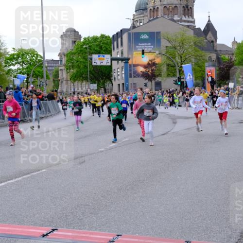 25.04.2026 - Das Zehntel Tim E. http://msf.ph/oto/9570251 25.04.2026 09:01:20 Ziel 1101, 1109, 1114, 1203, 1205, 1753, 1861, 1863, 1871, 1910, 1930, 1941, 1979, 1983, 2201, 2214, 2250, 2257, 2369, 2533, 2661, 2745, 2841, 2849, 2872, 2888, 2939, 3021, 3032, 3171, 3177, 3199, 3333, 3334, 3513, 3542, 3628, 3729, 3790, 3929 meine-sportfotos.de