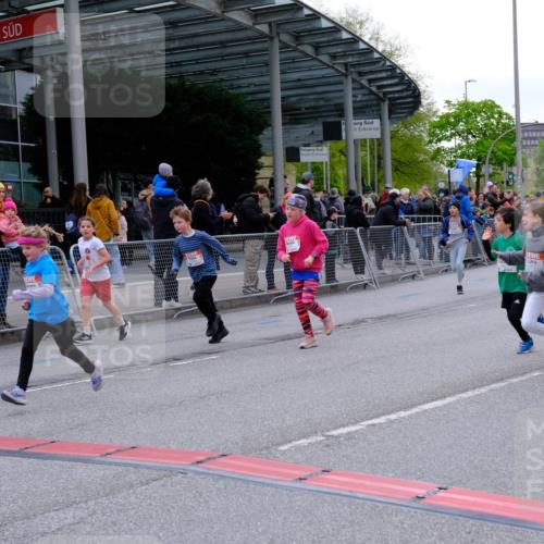 25.04.2026 - Das Zehntel Tim E. http://msf.ph/oto/9570255 25.04.2026 09:01:22 Ziel 1101, 1109, 1203, 1205, 1231, 1753, 1861, 1863, 1871, 1930, 1941, 1979, 1983, 2214, 2250, 2257, 2369, 2533, 2735, 2745, 2841, 2849, 2872, 2888, 2939, 3021, 3032, 3171, 3177, 3199, 3333, 3334, 3513, 3542, 3628, 3640, 3729, 3872, 3876, 3929 meine-sportfotos.de