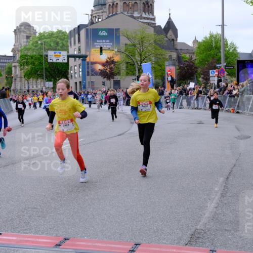 25.04.2026 - Das Zehntel Tim E. http://msf.ph/oto/9570270 25.04.2026 09:01:25 Ziel 1231, 1293, 1527, 1530, 1753, 1807, 1861, 1863, 1871, 1941, 1979, 1983, 2348, 2735, 2745, 2784, 2795, 2841, 2849, 2888, 2939, 3021, 3032, 3333, 3334, 3513, 3628, 3640, 3729, 3868, 3872, 3876, 3929, 3983 meine-sportfotos.de