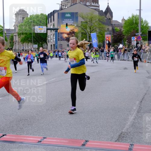 25.04.2026 - Das Zehntel Tim E. http://msf.ph/oto/9570274 25.04.2026 09:01:25 Ziel 1231, 1293, 1527, 1530, 1753, 1807, 1861, 1863, 1871, 1941, 1979, 1983, 2348, 2735, 2745, 2784, 2795, 2841, 2849, 2888, 2939, 3021, 3032, 3333, 3334, 3513, 3628, 3640, 3729, 3868, 3872, 3876, 3929, 3983 meine-sportfotos.de