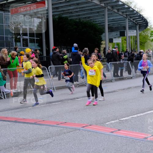 25.04.2026 - Das Zehntel Tim E. http://msf.ph/oto/9570282 25.04.2026 09:01:27 Ziel 1231, 1293, 1527, 1530, 1807, 1941, 1958, 1979, 1983, 2348, 2735, 2745, 2784, 2795, 2841, 2849, 2888, 2939, 3032, 3454, 3628, 3640, 3729, 3770, 3868, 3872, 3876, 3929, 3983 meine-sportfotos.de