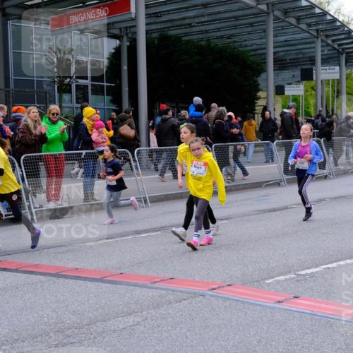 25.04.2026 - Das Zehntel Tim E. http://msf.ph/oto/9570287 25.04.2026 09:01:28 Ziel 1057, 1231, 1293, 1527, 1530, 1807, 1941, 1958, 1979, 1983, 2348, 2735, 2745, 2784, 2795, 2841, 2849, 2888, 2939, 3032, 3137, 3147, 3454, 3628, 3640, 3729, 3770, 3868, 3872, 3876, 3929, 3983 meine-sportfotos.de