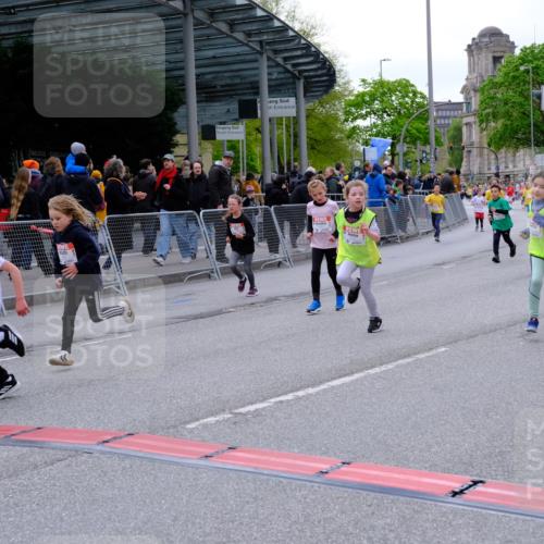 25.04.2026 - Das Zehntel Tim E. http://msf.ph/oto/9570304 25.04.2026 09:01:32 Ziel 1057, 1231, 1293, 1527, 1530, 1807, 1950, 1958, 2348, 2375, 2407, 2735, 2745, 2784, 2795, 3032, 3137, 3147, 3454, 3628, 3640, 3770, 3787, 3819, 3820, 3868, 3872, 3876, 3896, 3954, 3983 meine-sportfotos.de