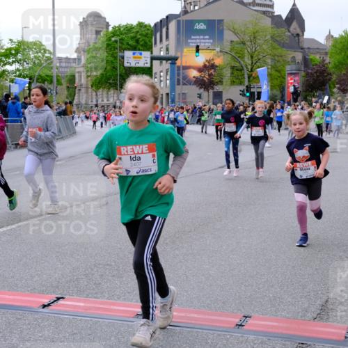 25.04.2026 - Das Zehntel Tim E. http://msf.ph/oto/9570322 25.04.2026 09:01:35 Ziel 1057, 1293, 1527, 1530, 1807, 1950, 1958, 2348, 2375, 2407, 2759, 2766, 2784, 2795, 3061, 3072, 3137, 3147, 3454, 3770, 3787, 3819, 3820, 3868, 3896, 3954, 3983 meine-sportfotos.de