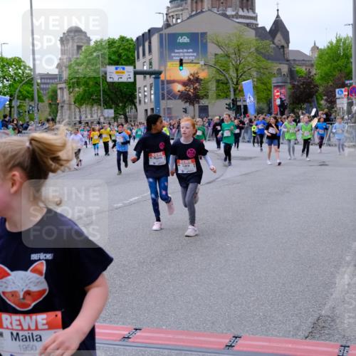 25.04.2026 - Das Zehntel Tim E. http://msf.ph/oto/9570329 25.04.2026 09:01:37 Ziel 1057, 1293, 1343, 1950, 1958, 2375, 2407, 2759, 2766, 2847, 2850, 3061, 3072, 3137, 3147, 3454, 3770, 3787, 3819, 3820, 3896, 3954, 3983 meine-sportfotos.de
