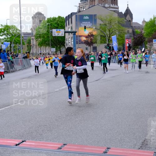 25.04.2026 - Das Zehntel Tim E. http://msf.ph/oto/9570331 25.04.2026 09:01:37 Ziel 1057, 1293, 1343, 1950, 1958, 2375, 2407, 2759, 2766, 2847, 2850, 3061, 3072, 3137, 3147, 3454, 3770, 3787, 3819, 3820, 3896, 3954, 3983 meine-sportfotos.de