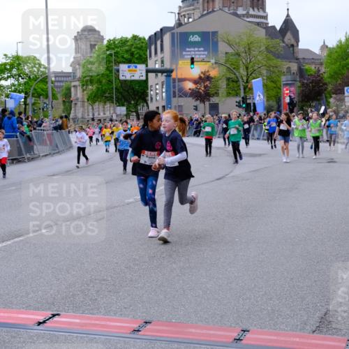 25.04.2026 - Das Zehntel Tim E. http://msf.ph/oto/9570332 25.04.2026 09:01:37 Ziel 1057, 1293, 1343, 1950, 1958, 2375, 2407, 2759, 2766, 2847, 2850, 3061, 3072, 3137, 3147, 3454, 3770, 3787, 3819, 3820, 3896, 3954, 3983 meine-sportfotos.de