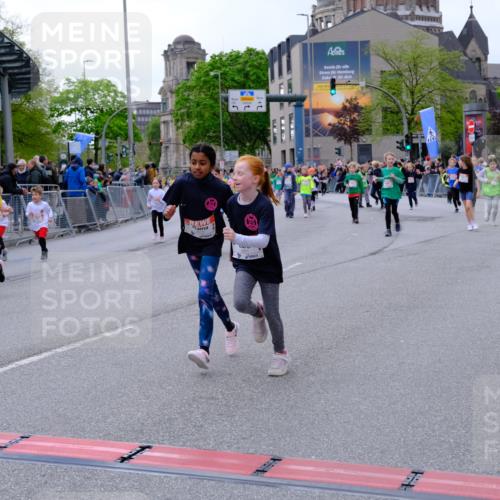 25.04.2026 - Das Zehntel Tim E. http://msf.ph/oto/9570337 25.04.2026 09:01:38 Ziel 1057, 1343, 1950, 1958, 2375, 2388, 2407, 2759, 2766, 2847, 2850, 3061, 3072, 3137, 3147, 3454, 3770, 3787, 3819, 3820, 3896, 3954 meine-sportfotos.de