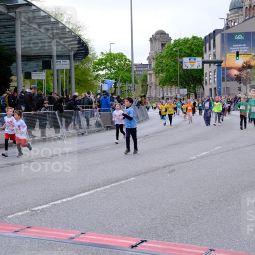 25.04.2026 - Das Zehntel Tim E. http://msf.ph/oto/9570340 25.04.2026 09:01:39 Ziel 1057, 1343, 1425, 1435, 1950, 1958, 2375, 2388, 2407, 2759, 2766, 2847, 2850, 3061, 3072, 3137, 3147, 3454, 3681, 3787, 3819, 3820, 3896, 3954 meine-sportfotos.de