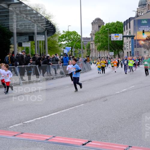 25.04.2026 - Das Zehntel Tim E. http://msf.ph/oto/9570342 25.04.2026 09:01:39 Ziel 1057, 1343, 1425, 1435, 1950, 1958, 2375, 2388, 2407, 2759, 2766, 2847, 2850, 3061, 3072, 3137, 3147, 3454, 3681, 3787, 3819, 3820, 3896, 3954 meine-sportfotos.de