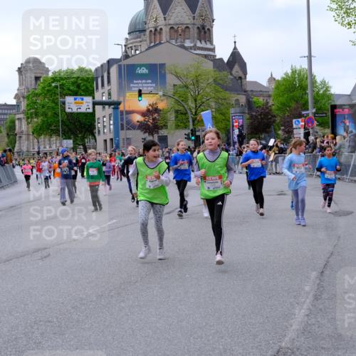 25.04.2026 - Das Zehntel Tim E. http://msf.ph/oto/9570351 25.04.2026 09:01:43 Ziel 1000, 1249, 1252, 1343, 1425, 1435, 1942, 1950, 1957, 2139, 2143, 2375, 2388, 2759, 2766, 2847, 2850, 3061, 3072, 3681, 3692, 3694, 3747, 3786, 3787, 3793, 3794, 3819, 3820 meine-sportfotos.de