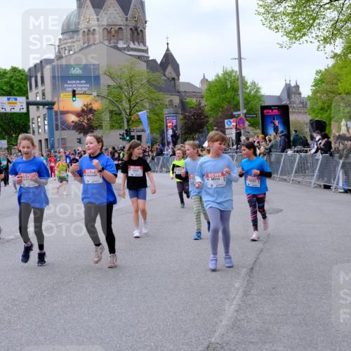 25.04.2026 - Das Zehntel Tim E. http://msf.ph/oto/9570359 25.04.2026 09:01:45 Ziel 1000, 1007, 1249, 1252, 1343, 1425, 1435, 1942, 1957, 2003, 2139, 2143, 2198, 2228, 2235, 2388, 2448, 2485, 2759, 2766, 2847, 2850, 2926, 3061, 3072, 3681, 3692, 3694, 3747, 3786, 3793, 3794 meine-sportfotos.de