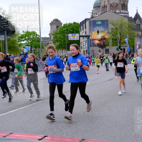25.04.2026 - Das Zehntel Tim E. http://msf.ph/oto/9570363 25.04.2026 09:01:46 Ziel 1000, 1007, 1249, 1252, 1343, 1425, 1435, 1942, 1957, 2003, 2139, 2143, 2198, 2228, 2235, 2388, 2448, 2485, 2759, 2766, 2847, 2850, 2926, 3681, 3692, 3694, 3747, 3786, 3793, 3794 meine-sportfotos.de