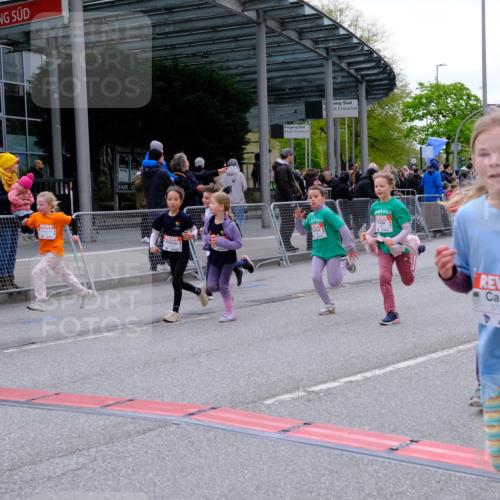 25.04.2026 - Das Zehntel Tim E. http://msf.ph/oto/9570366 25.04.2026 09:01:48 Ziel 1000, 1007, 1249, 1252, 1343, 1425, 1435, 1813, 1942, 1957, 2003, 2139, 2143, 2198, 2228, 2235, 2388, 2448, 2457, 2485, 2518, 2847, 2850, 2926, 3681, 3692, 3694, 3747, 3786, 3793, 3794, 3941 meine-sportfotos.de