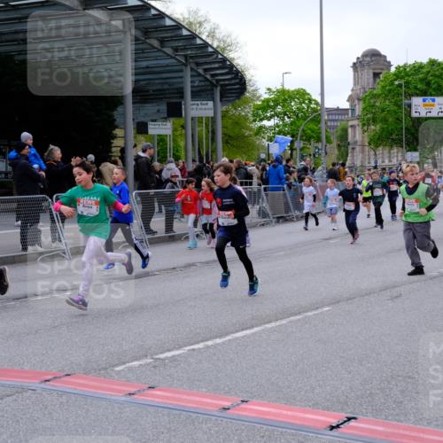 25.04.2026 - Das Zehntel Tim E. http://msf.ph/oto/9570377 25.04.2026 09:01:51 Ziel 1000, 1007, 1232, 1249, 1252, 1337, 1425, 1435, 1813, 1942, 1957, 2003, 2139, 2143, 2198, 2228, 2235, 2448, 2457, 2485, 2518, 2595, 2600, 2834, 2926, 3310, 3681, 3692, 3694, 3747, 3774, 3786, 3793, 3794, 3941, 3981, 3982 meine-sportfotos.de