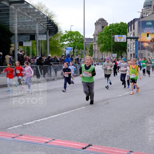 25.04.2026 - Das Zehntel Tim E. http://msf.ph/oto/9570380 25.04.2026 09:01:52 Ziel 1000, 1007, 1232, 1249, 1252, 1337, 1813, 1942, 1957, 2003, 2139, 2143, 2198, 2228, 2235, 2448, 2457, 2485, 2518, 2595, 2600, 2834, 2926, 3286, 3310, 3434, 3435, 3692, 3694, 3747, 3774, 3786, 3793, 3794, 3941, 3981, 3982 meine-sportfotos.de
