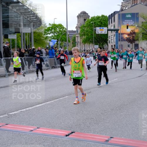 25.04.2026 - Das Zehntel Tim E. http://msf.ph/oto/9570400 25.04.2026 09:01:56 Ziel 1007, 1232, 1337, 1478, 1716, 1805, 1813, 2003, 2198, 2228, 2235, 2448, 2457, 2485, 2518, 2595, 2600, 2665, 2834, 2926, 2949, 3017, 3153, 3286, 3310, 3434, 3435, 3643, 3645, 3647, 3649, 3650, 3774, 3909, 3941, 3981, 3982 meine-sportfotos.de
