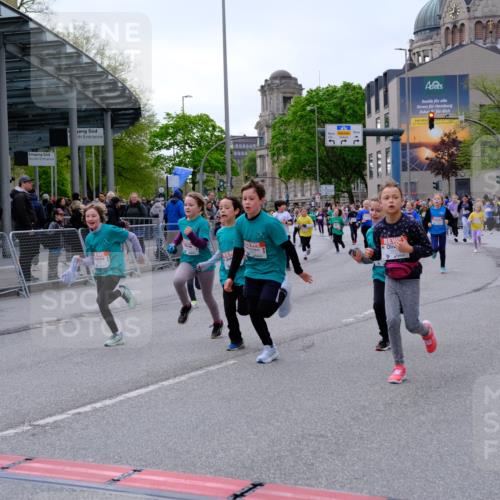 25.04.2026 - Das Zehntel Tim E. http://msf.ph/oto/9570405 25.04.2026 09:01:59 Ziel 1232, 1337, 1478, 1716, 1805, 1813, 1827, 1945, 2127, 2135, 2457, 2518, 2595, 2600, 2665, 2736, 2834, 2949, 3017, 3153, 3286, 3310, 3399, 3434, 3435, 3633, 3638, 3639, 3643, 3645, 3647, 3649, 3650, 3774, 3909, 3941, 3981, 3982 meine-sportfotos.de
