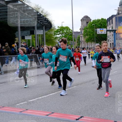 25.04.2026 - Das Zehntel Tim E. http://msf.ph/oto/9570408 25.04.2026 09:01:59 Ziel 1232, 1337, 1478, 1716, 1805, 1813, 1827, 1945, 2127, 2135, 2457, 2518, 2595, 2600, 2665, 2736, 2834, 2949, 3017, 3153, 3286, 3310, 3399, 3434, 3435, 3633, 3638, 3639, 3643, 3645, 3647, 3649, 3650, 3774, 3909, 3941, 3981, 3982 meine-sportfotos.de