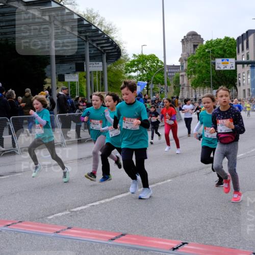 25.04.2026 - Das Zehntel Tim E. http://msf.ph/oto/9570409 25.04.2026 09:01:59 Ziel 1232, 1337, 1478, 1716, 1805, 1813, 1827, 1945, 2127, 2135, 2457, 2518, 2595, 2600, 2665, 2736, 2834, 2949, 3017, 3153, 3286, 3310, 3399, 3434, 3435, 3633, 3638, 3639, 3643, 3645, 3647, 3649, 3650, 3774, 3909, 3941, 3981, 3982 meine-sportfotos.de