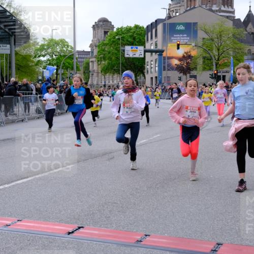 25.04.2026 - Das Zehntel Tim E. http://msf.ph/oto/9570416 25.04.2026 09:02:01 Ziel 1002, 1009, 1232, 1337, 1478, 1716, 1805, 1827, 1945, 2127, 2135, 2595, 2600, 2665, 2701, 2736, 2834, 2949, 3017, 3153, 3286, 3310, 3396, 3399, 3434, 3435, 3550, 3633, 3638, 3639, 3643, 3645, 3647, 3649, 3650, 3774, 3909, 3981, 3982 meine-sportfotos.de