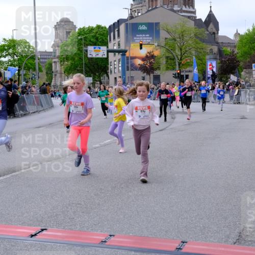 25.04.2026 - Das Zehntel Tim E. http://msf.ph/oto/9570428 25.04.2026 09:02:04 Ziel 1002, 1009, 1478, 1716, 1805, 1827, 1945, 2127, 2135, 2220, 2227, 2402, 2504, 2665, 2701, 2736, 2949, 3017, 3127, 3153, 3286, 3396, 3399, 3425, 3434, 3435, 3550, 3633, 3638, 3639, 3643, 3645, 3647, 3649, 3650, 3871, 3909 meine-sportfotos.de