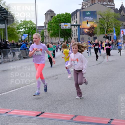 25.04.2026 - Das Zehntel Tim E. http://msf.ph/oto/9570432 25.04.2026 09:02:05 Ziel 1002, 1009, 1478, 1603, 1620, 1716, 1805, 1827, 1945, 2116, 2121, 2127, 2135, 2220, 2227, 2402, 2504, 2516, 2665, 2701, 2736, 2949, 3017, 3127, 3153, 3396, 3399, 3425, 3550, 3633, 3638, 3639, 3643, 3645, 3647, 3649, 3650, 3871, 3909 meine-sportfotos.de
