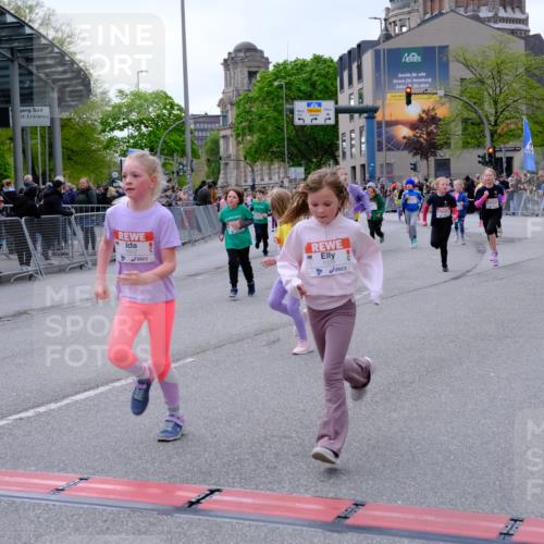 25.04.2026 - Das Zehntel Tim E. http://msf.ph/oto/9570434 25.04.2026 09:02:05 Ziel 1002, 1009, 1478, 1603, 1620, 1716, 1805, 1827, 1945, 2116, 2121, 2127, 2135, 2220, 2227, 2402, 2504, 2516, 2665, 2701, 2736, 2949, 3017, 3127, 3153, 3396, 3399, 3425, 3550, 3633, 3638, 3639, 3643, 3645, 3647, 3649, 3650, 3871, 3909 meine-sportfotos.de