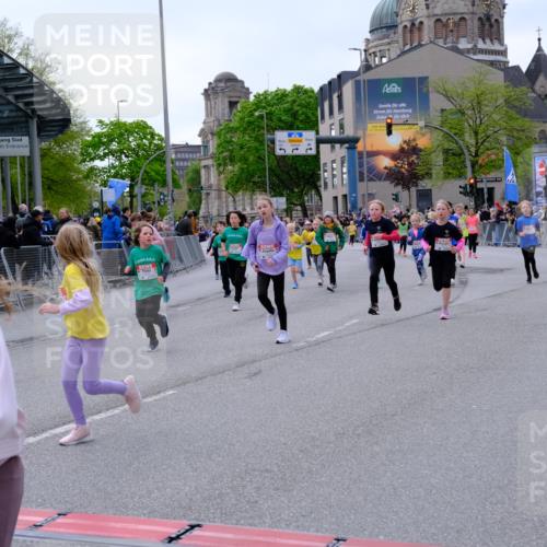 25.04.2026 - Das Zehntel Tim E. http://msf.ph/oto/9570435 25.04.2026 09:02:06 Ziel 1002, 1009, 1478, 1603, 1620, 1716, 1805, 1827, 1945, 2116, 2121, 2123, 2127, 2135, 2220, 2227, 2402, 2504, 2516, 2665, 2701, 2702, 2704, 2736, 2949, 3127, 3396, 3399, 3425, 3550, 3633, 3638, 3639, 3643, 3645, 3647, 3649, 3650, 3871, 3909 meine-sportfotos.de