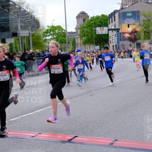 25.04.2026 - Das Zehntel Tim E. http://msf.ph/oto/9570450 25.04.2026 09:02:08 Ziel 1002, 1009, 1603, 1620, 1827, 1945, 2116, 2121, 2123, 2127, 2135, 2220, 2227, 2340, 2402, 2504, 2516, 2665, 2701, 2702, 2704, 2713, 2736, 3127, 3396, 3399, 3425, 3550, 3633, 3638, 3639, 3871, 4021 meine-sportfotos.de