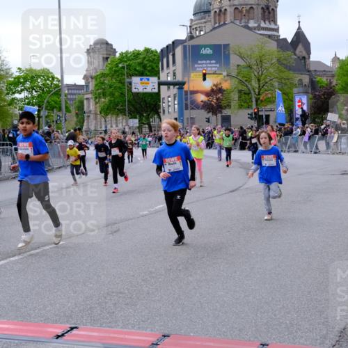 25.04.2026 - Das Zehntel Tim E. http://msf.ph/oto/9570454 25.04.2026 09:02:09 Ziel 1002, 1009, 1603, 1620, 1827, 1945, 2116, 2121, 2123, 2127, 2135, 2220, 2227, 2340, 2402, 2504, 2516, 2701, 2702, 2704, 2713, 2736, 3127, 3144, 3396, 3399, 3425, 3550, 3633, 3638, 3639, 3871, 4021 meine-sportfotos.de
