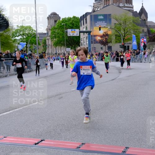 25.04.2026 - Das Zehntel Tim E. http://msf.ph/oto/9570462 25.04.2026 09:02:11 Ziel 1002, 1009, 1603, 1620, 1827, 2116, 2121, 2123, 2127, 2135, 2220, 2227, 2281, 2340, 2402, 2504, 2516, 2701, 2702, 2704, 2713, 2736, 3127, 3144, 3293, 3396, 3425, 3550, 3871, 4021 meine-sportfotos.de