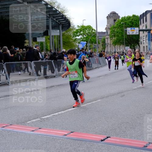 25.04.2026 - Das Zehntel Tim E. http://msf.ph/oto/9570481 25.04.2026 09:02:15 Ziel 1603, 1620, 1749, 1750, 2116, 2121, 2123, 2220, 2227, 2281, 2283, 2340, 2402, 2504, 2516, 2702, 2704, 2713, 3127, 3144, 3213, 3293, 3425, 3656, 3854, 3871, 4021 meine-sportfotos.de