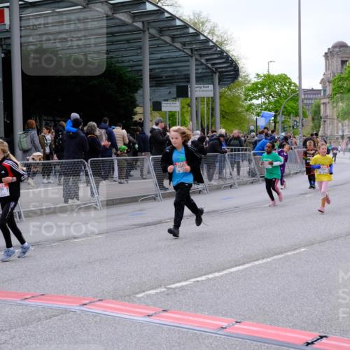 25.04.2026 - Das Zehntel Tim E. http://msf.ph/oto/9570502 25.04.2026 09:02:19 Ziel 1749, 1750, 2281, 2283, 2340, 2454, 2690, 2705, 2707, 2713, 3144, 3213, 3293, 3656, 3854, 4021 meine-sportfotos.de