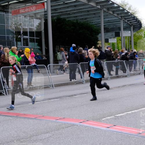 25.04.2026 - Das Zehntel Tim E. http://msf.ph/oto/9570506 25.04.2026 09:02:19 Ziel 1749, 1750, 2281, 2283, 2340, 2454, 2690, 2705, 2707, 2713, 3144, 3213, 3293, 3656, 3854, 4021 meine-sportfotos.de