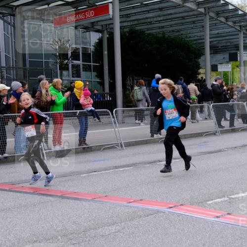 25.04.2026 - Das Zehntel Tim E. http://msf.ph/oto/9570508 25.04.2026 09:02:19 Ziel 1749, 1750, 2281, 2283, 2340, 2454, 2690, 2705, 2707, 2713, 3144, 3213, 3293, 3656, 3854, 4021 meine-sportfotos.de