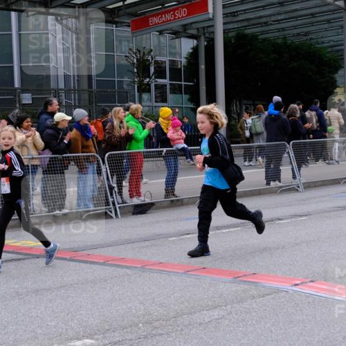 25.04.2026 - Das Zehntel Tim E. http://msf.ph/oto/9570512 25.04.2026 09:02:20 Ziel 1749, 1750, 2281, 2283, 2454, 2690, 2705, 2707, 2713, 3144, 3213, 3293, 3656, 3854 meine-sportfotos.de