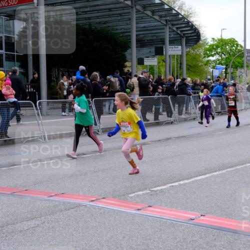 25.04.2026 - Das Zehntel Tim E. http://msf.ph/oto/9570518 25.04.2026 09:02:21 Ziel 1110, 1749, 1750, 2281, 2283, 2454, 2690, 2705, 2707, 3144, 3213, 3293, 3656, 3854 meine-sportfotos.de