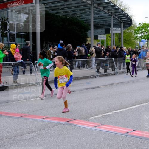 25.04.2026 - Das Zehntel Tim E. http://msf.ph/oto/9570521 25.04.2026 09:02:21 Ziel 1110, 1749, 1750, 2281, 2283, 2454, 2690, 2705, 2707, 3144, 3213, 3293, 3656, 3854 meine-sportfotos.de