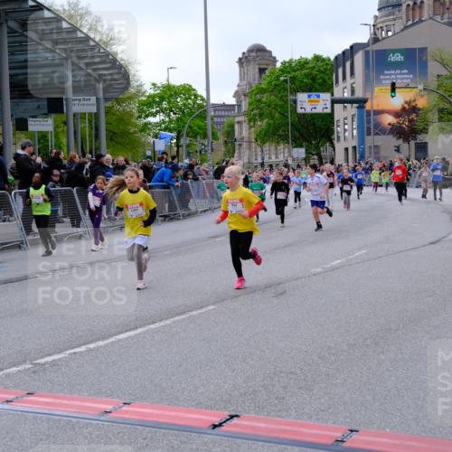 25.04.2026 - Das Zehntel Tim E. http://msf.ph/oto/9570525 25.04.2026 09:02:23 Ziel 1110, 1749, 1750, 2281, 2283, 2454, 2690, 2705, 2707, 3213, 3293, 3656, 3662, 3663, 3850, 3851, 3854 meine-sportfotos.de