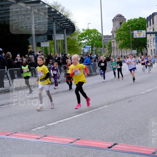 25.04.2026 - Das Zehntel Tim E. http://msf.ph/oto/9570527 25.04.2026 09:02:24 Ziel 1110, 1667, 1749, 1750, 2283, 2378, 2389, 2454, 2690, 2705, 2707, 3213, 3656, 3662, 3663, 3850, 3851, 3854 meine-sportfotos.de
