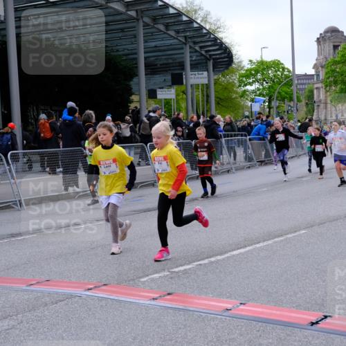 25.04.2026 - Das Zehntel Tim E. http://msf.ph/oto/9570531 25.04.2026 09:02:24 Ziel 1110, 1667, 1749, 1750, 2283, 2378, 2389, 2454, 2690, 2705, 2707, 3213, 3656, 3662, 3663, 3850, 3851, 3854 meine-sportfotos.de