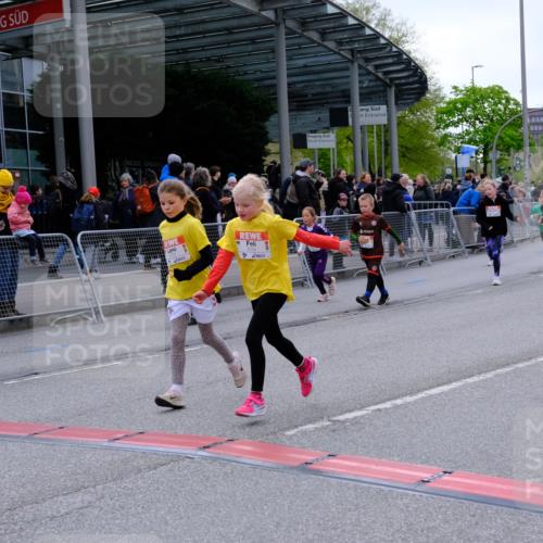 25.04.2026 - Das Zehntel Tim E. http://msf.ph/oto/9570533 25.04.2026 09:02:24 Ziel 1110, 1667, 1749, 1750, 2283, 2378, 2389, 2454, 2690, 2705, 2707, 3213, 3656, 3662, 3663, 3850, 3851, 3854 meine-sportfotos.de