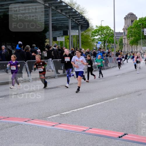25.04.2026 - Das Zehntel Tim E. http://msf.ph/oto/9570537 25.04.2026 09:02:25 Ziel 1110, 1449, 1667, 1749, 1750, 2378, 2389, 2454, 2690, 2705, 2707, 3656, 3662, 3663, 3850, 3851, 3854 meine-sportfotos.de
