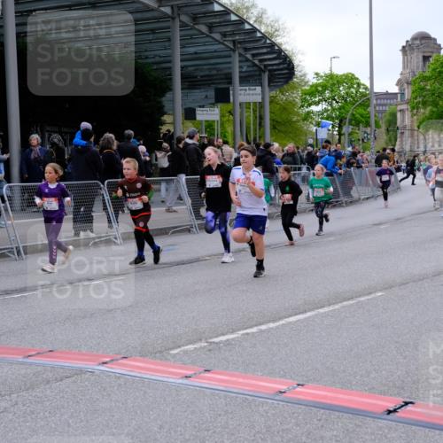 25.04.2026 - Das Zehntel Tim E. http://msf.ph/oto/9570538 25.04.2026 09:02:25 Ziel 1110, 1449, 1667, 1749, 1750, 2378, 2389, 2454, 2690, 2705, 2707, 3656, 3662, 3663, 3850, 3851, 3854 meine-sportfotos.de