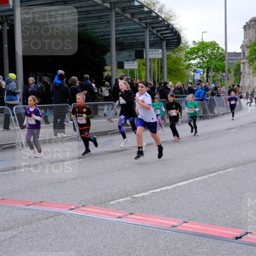 25.04.2026 - Das Zehntel Tim E. http://msf.ph/oto/9570539 25.04.2026 09:02:26 Ziel 1110, 1449, 1667, 1749, 1750, 2378, 2389, 2454, 2690, 2705, 2707, 3011, 3023, 3485, 3500, 3656, 3662, 3663, 3850, 3851, 3854 meine-sportfotos.de