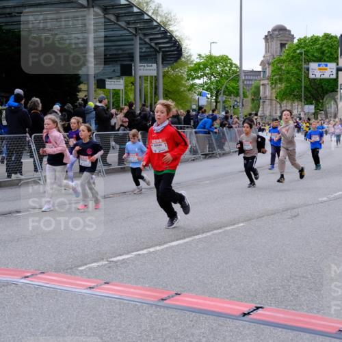 25.04.2026 - Das Zehntel Tim E. http://msf.ph/oto/9570559 25.04.2026 09:02:30 Ziel 1110, 1166, 1449, 1667, 1926, 1935, 2085, 2089, 2090, 2133, 2238, 2244, 2378, 2389, 2454, 2705, 2707, 3011, 3023, 3155, 3485, 3500, 3662, 3663, 3850, 3851 meine-sportfotos.de