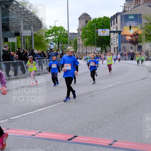 25.04.2026 - Das Zehntel Tim E. http://msf.ph/oto/9570569 25.04.2026 09:02:32 Ziel 1110, 1166, 1449, 1667, 1926, 1935, 2085, 2089, 2090, 2133, 2238, 2244, 2378, 2389, 3011, 3023, 3155, 3165, 3485, 3500, 3662, 3663, 3850, 3851 meine-sportfotos.de
